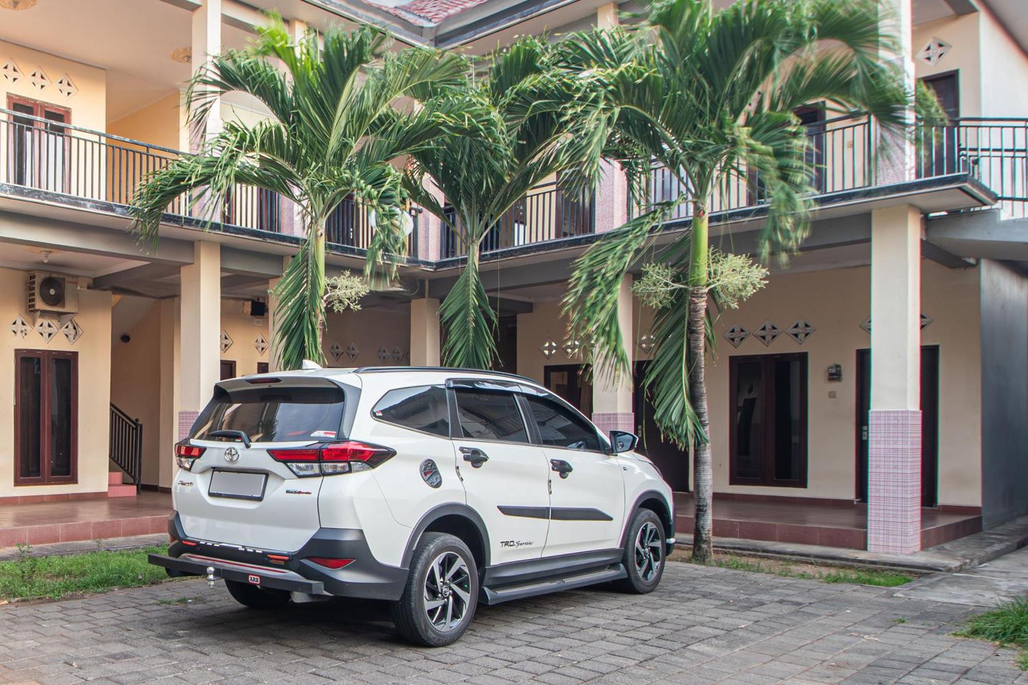 Oyo Life 93504 Kost Krisna Hotell Temukus Exteriör bild